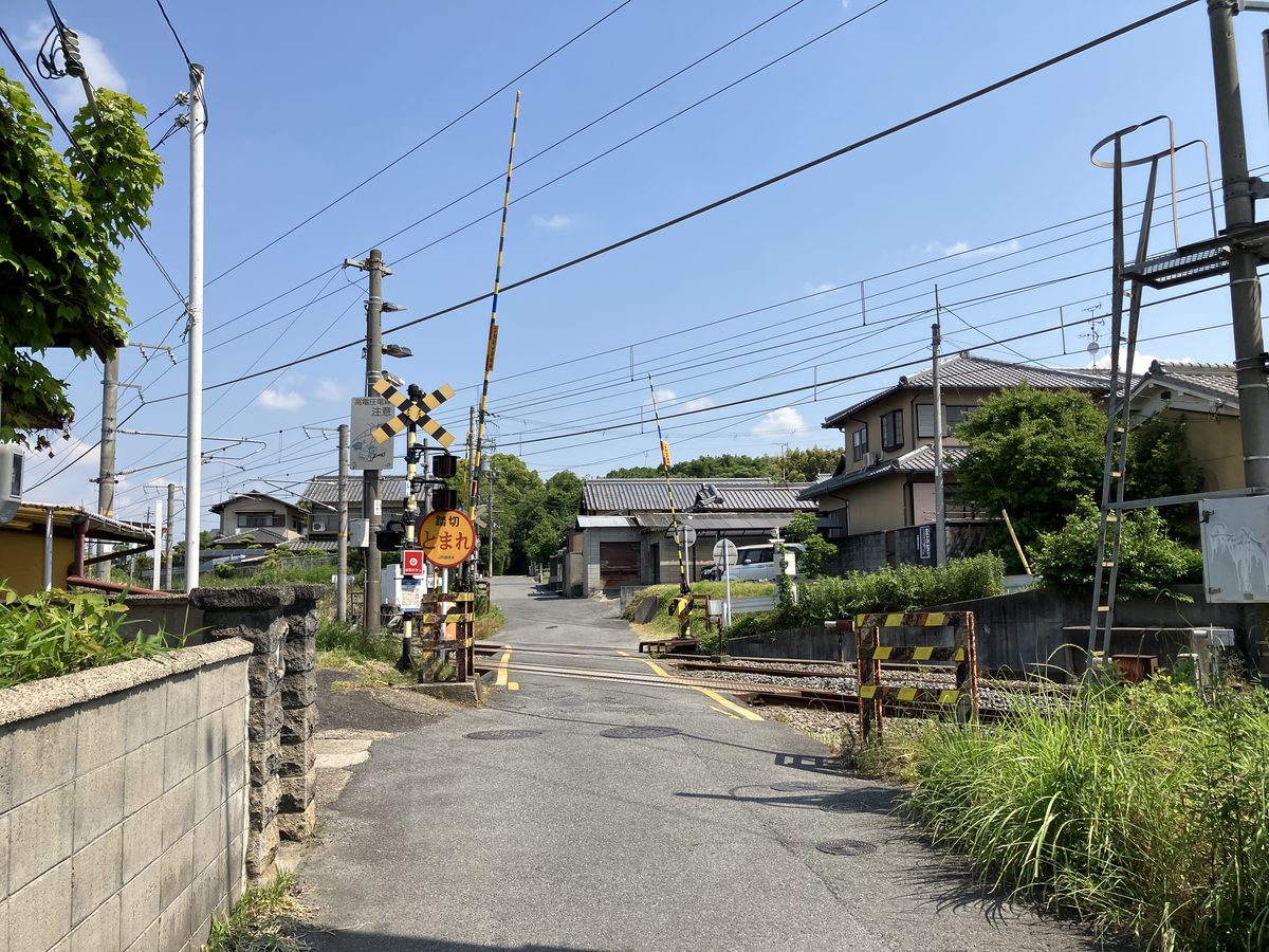 JR Nara Line railroad crossing