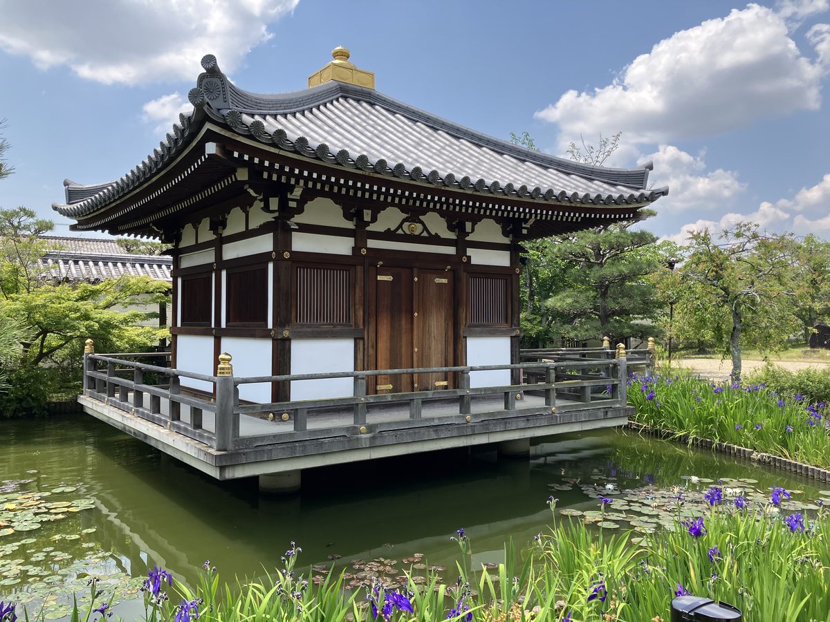 The well-maintained and beautiful precinct of Hokeji Temple