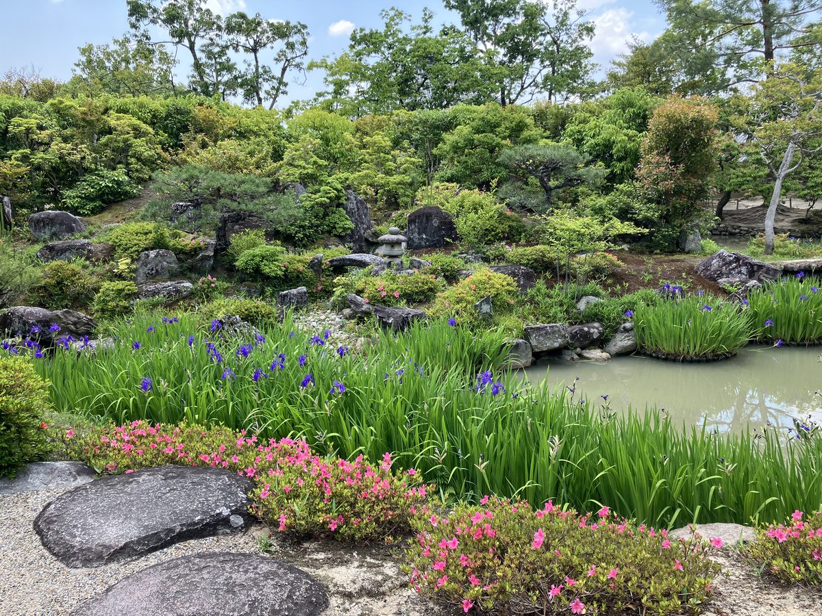 The scenic garden of Hokeji Temple