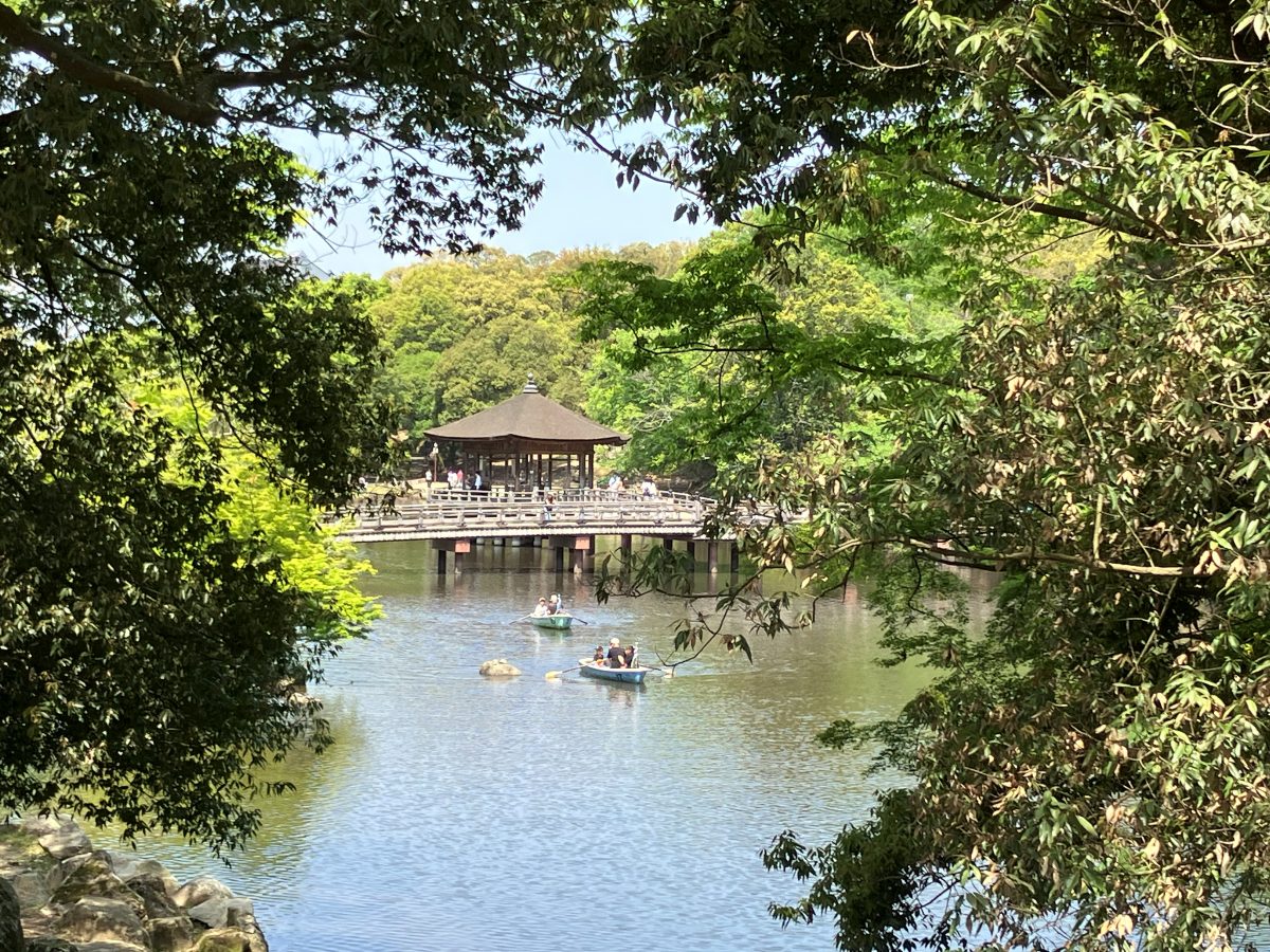 The Ukimido Pavilion on the right